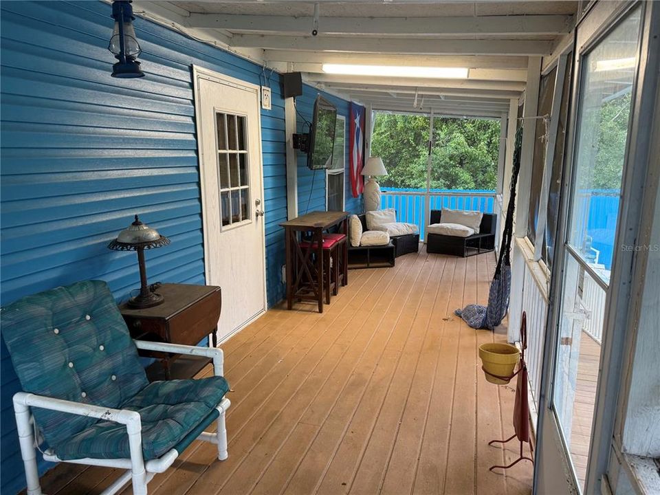 For Sale: $340,000 (4 beds, 2 baths, 1560 Square Feet)
