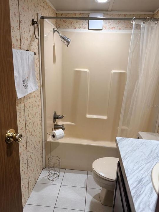 For Sale: $280,000 (3 beds, 2 baths, 1352 Square Feet)