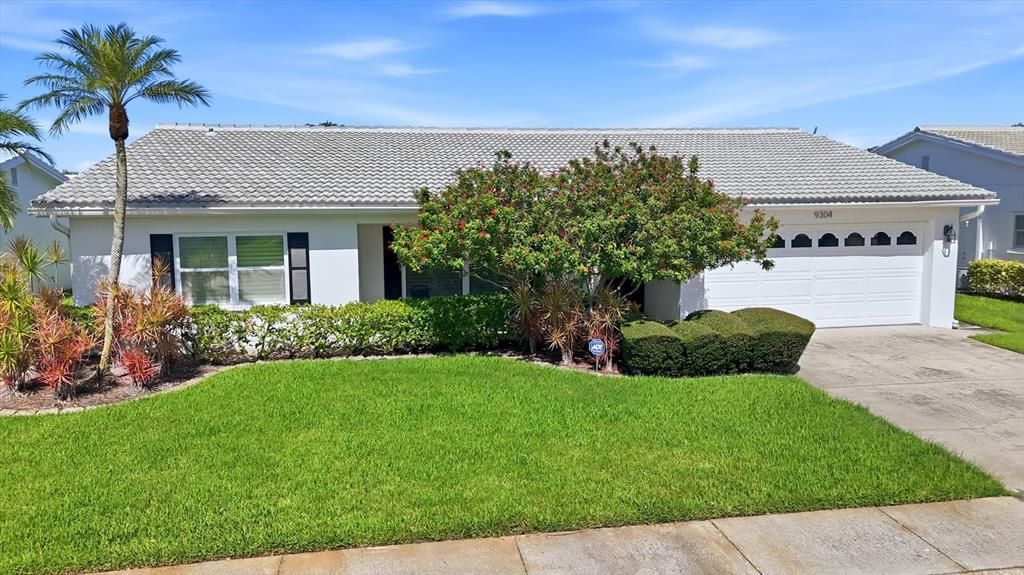 En Venta: $425,000 (3 camas, 2 baños, 1956 Pies cuadrados)