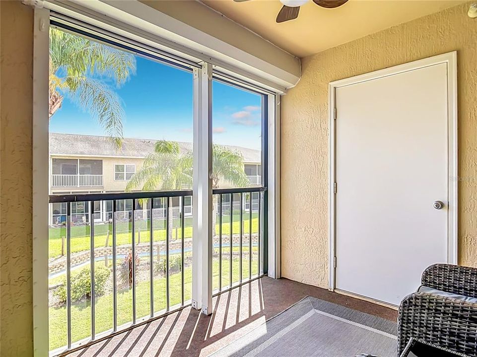 For Sale: $239,000 (1 beds, 1 baths, 820 Square Feet)