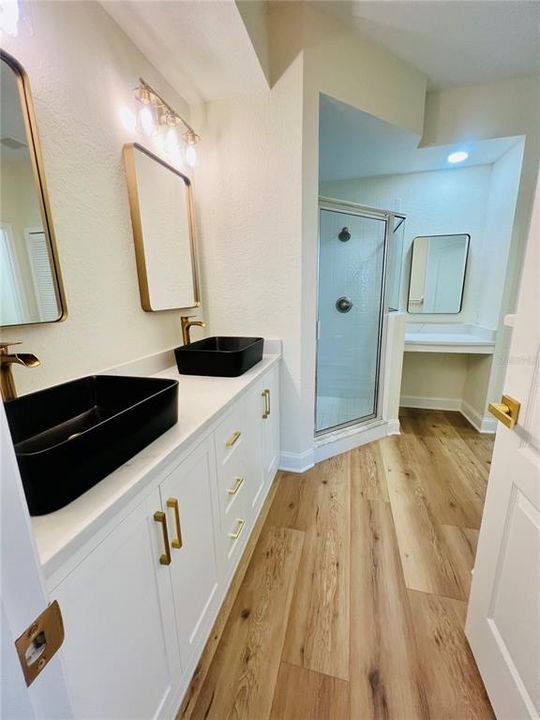 For Rent: $2,200 (2 beds, 2 baths, 1233 Square Feet)