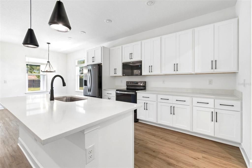 En Venta: $499,999 (4 camas, 3 baños, 2088 Pies cuadrados)