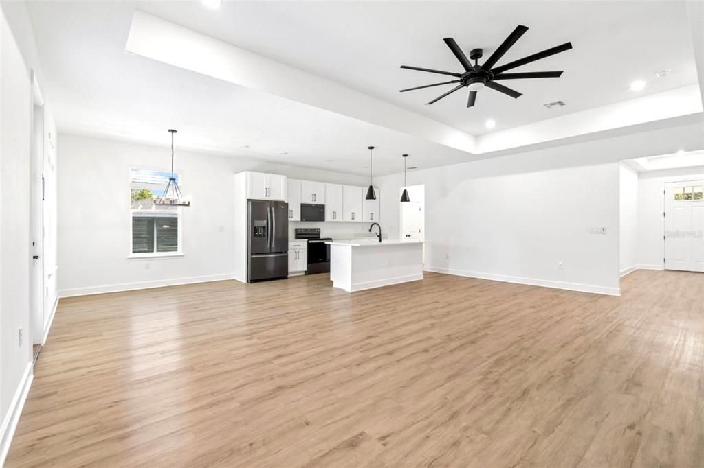 En Venta: $499,999 (4 camas, 3 baños, 2088 Pies cuadrados)