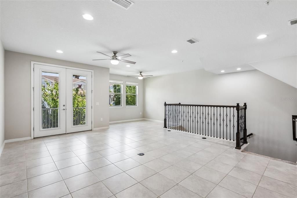 For Rent: $2,850 (3 beds, 4 baths, 2198 Square Feet)