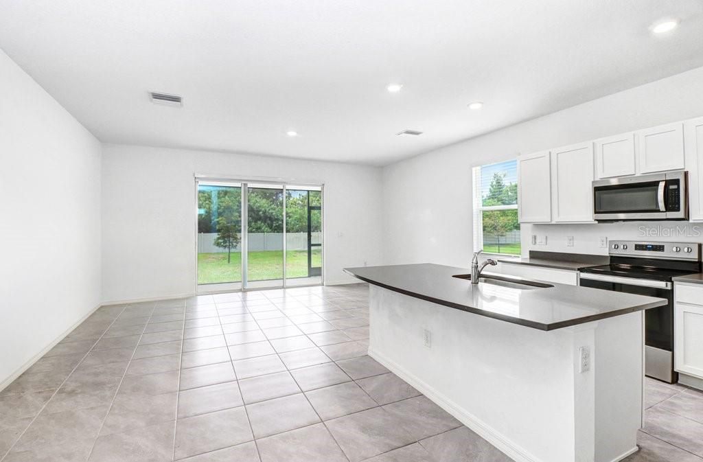 For Sale: $310,000 (3 beds, 2 baths, 1802 Square Feet)