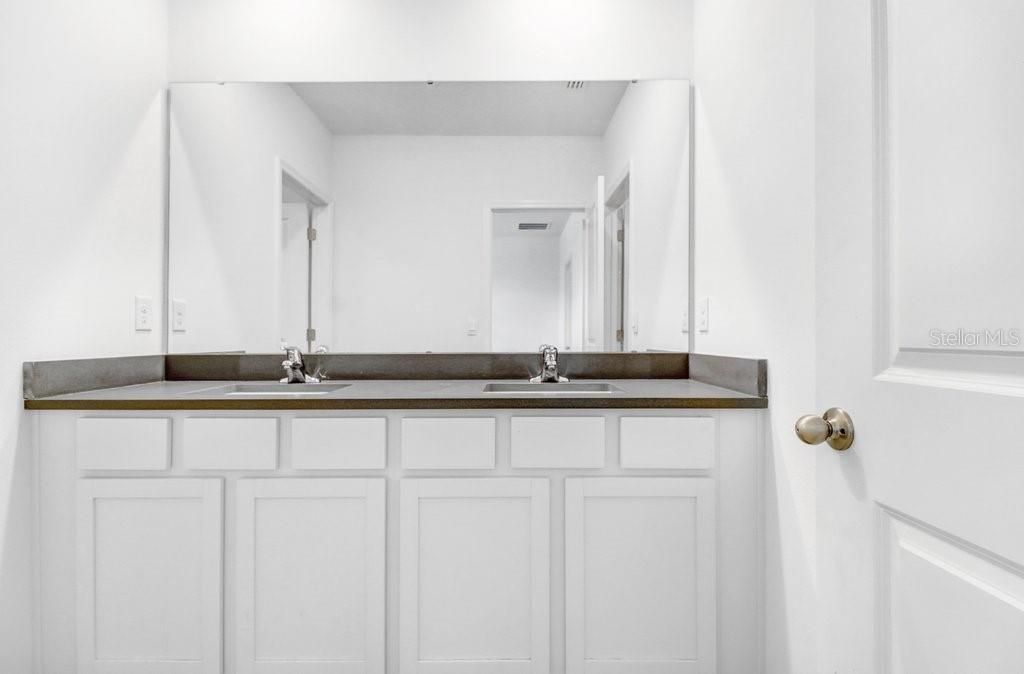For Sale: $310,000 (3 beds, 2 baths, 1802 Square Feet)