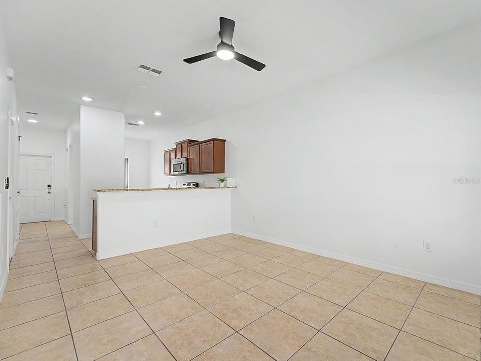For Rent: $1,700 (2 beds, 2 baths, 1088 Square Feet)