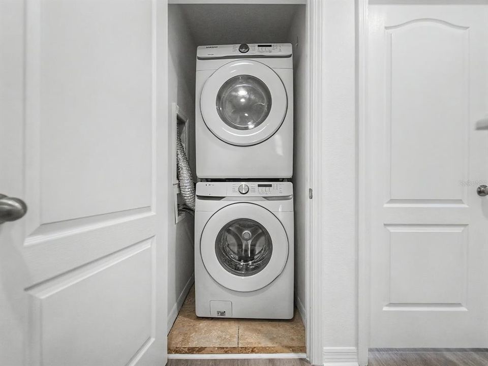 For Rent: $1,700 (2 beds, 2 baths, 1088 Square Feet)