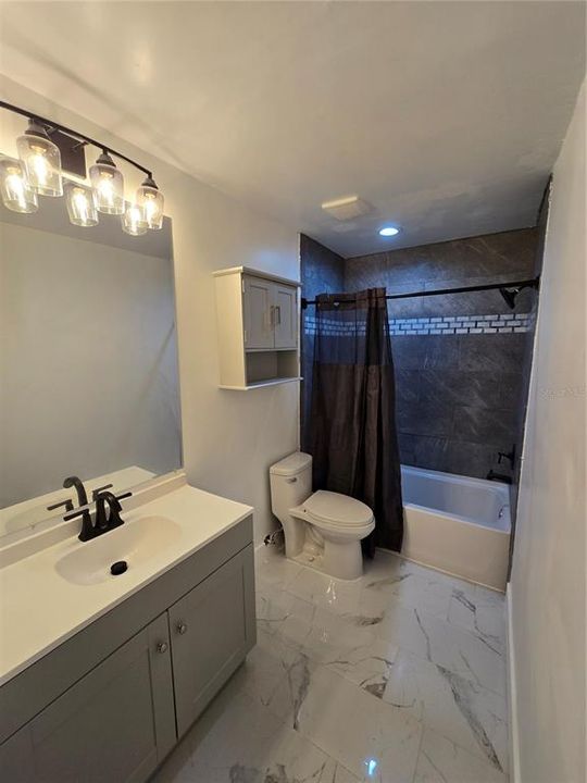 For Rent: $1,900 (3 beds, 2 baths, 1020 Square Feet)