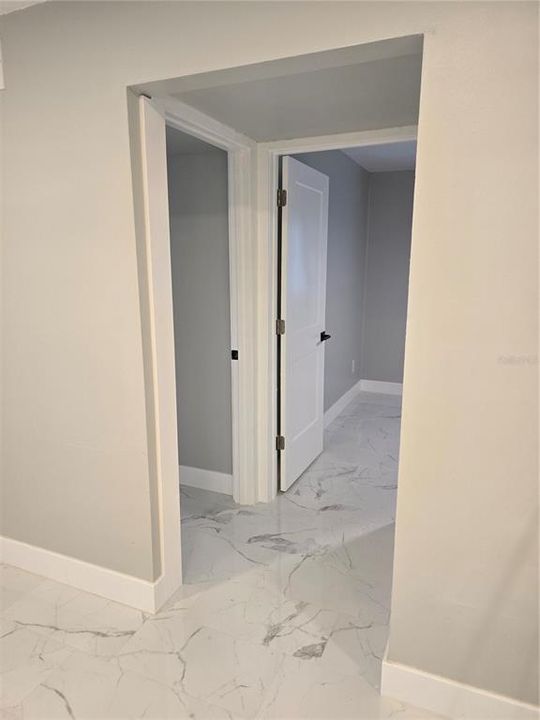 For Rent: $1,900 (3 beds, 2 baths, 1020 Square Feet)