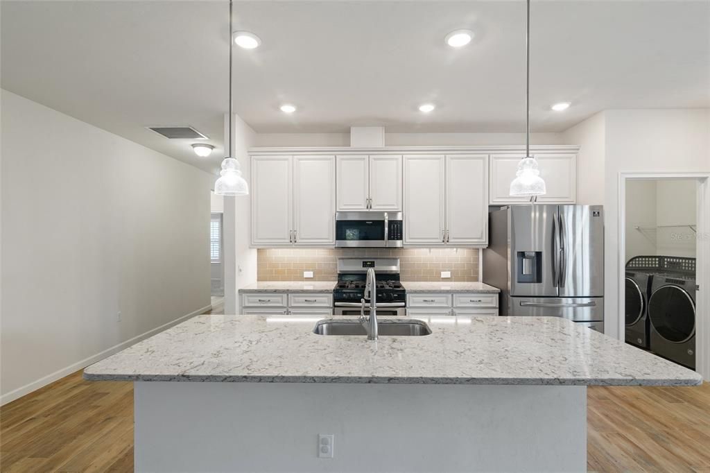For Sale: $379,999 (3 beds, 2 baths, 1680 Square Feet)