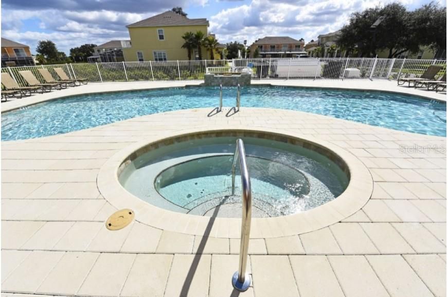 For Rent: $2,395 (3 beds, 2 baths, 1501 Square Feet)