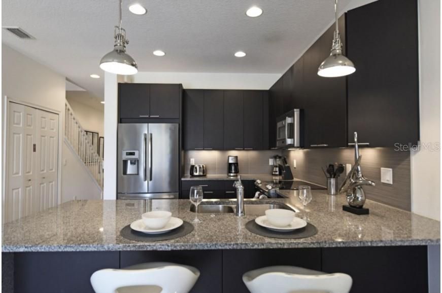 For Rent: $2,395 (3 beds, 2 baths, 1501 Square Feet)