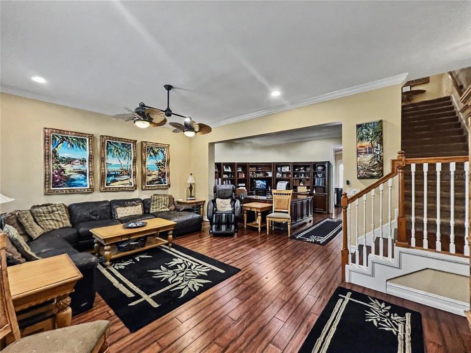 For Sale: $949,000 (4 beds, 3 baths, 2816 Square Feet)