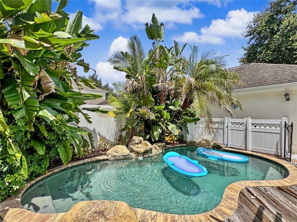 For Sale: $949,000 (4 beds, 3 baths, 2816 Square Feet)