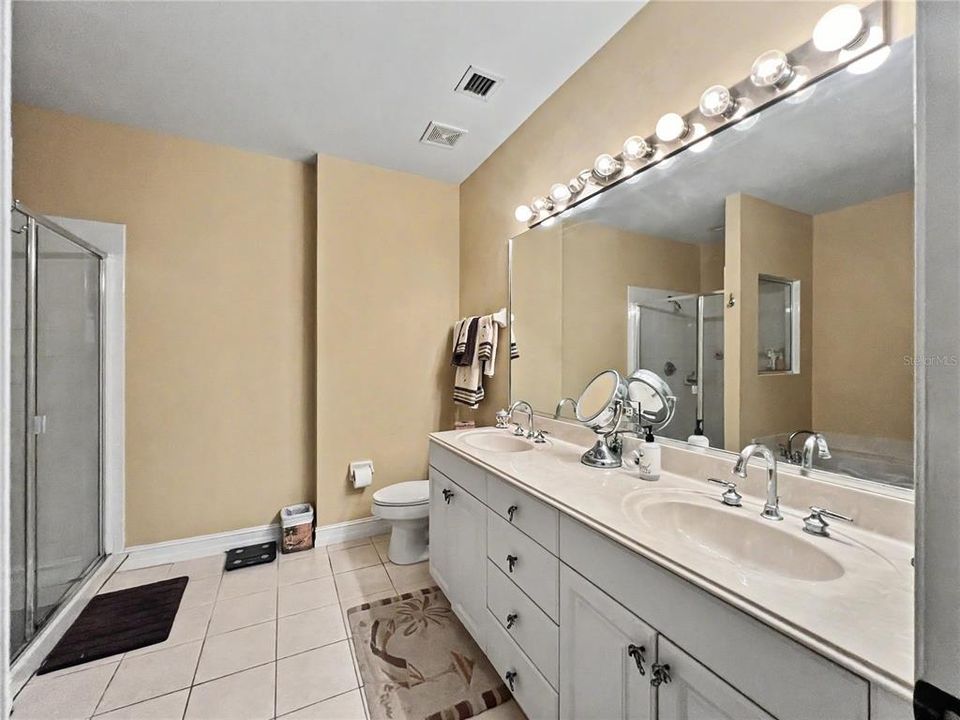 For Sale: $949,000 (4 beds, 3 baths, 2816 Square Feet)