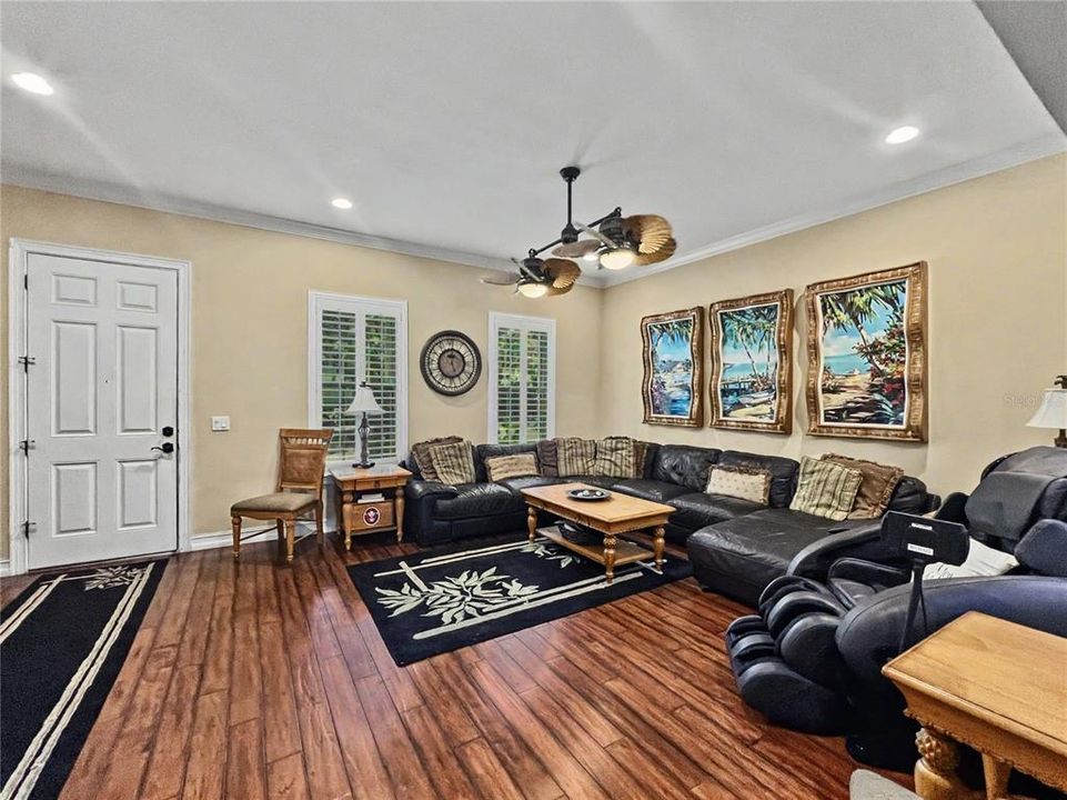 For Sale: $949,000 (4 beds, 3 baths, 2816 Square Feet)