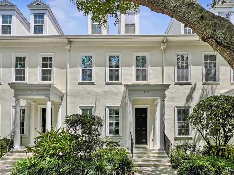 For Sale: $949,000 (4 beds, 3 baths, 2816 Square Feet)