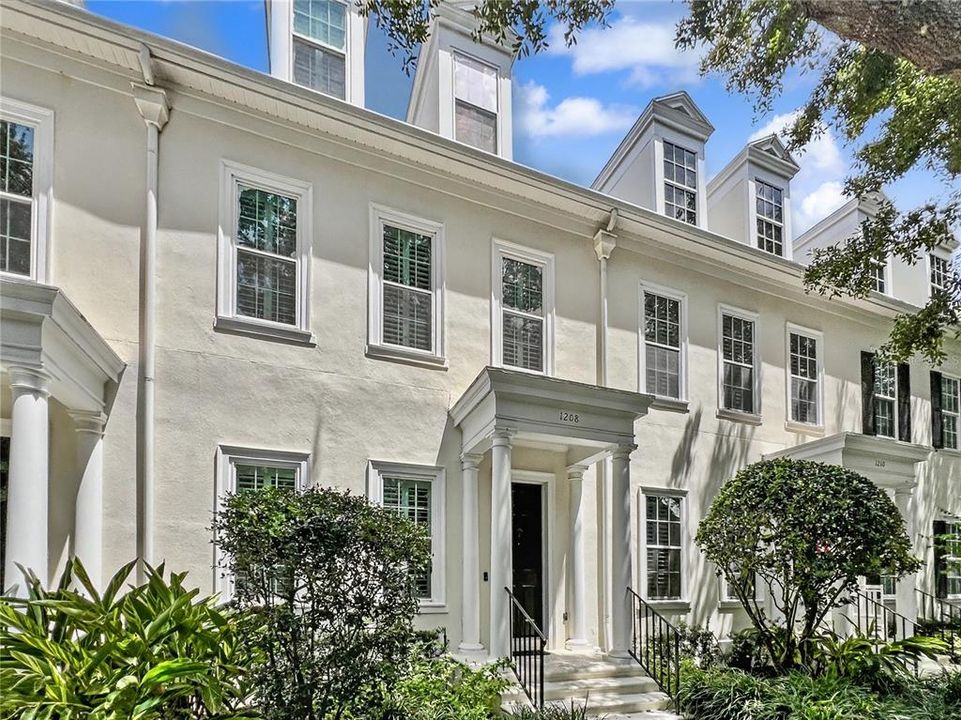 For Sale: $949,000 (4 beds, 3 baths, 2816 Square Feet)