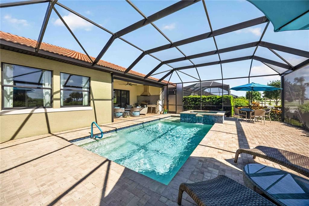 For Sale: $885,000 (3 beds, 3 baths, 2386 Square Feet)