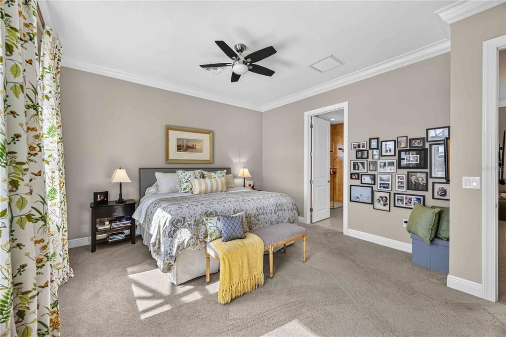 For Sale: $885,000 (3 beds, 3 baths, 2386 Square Feet)