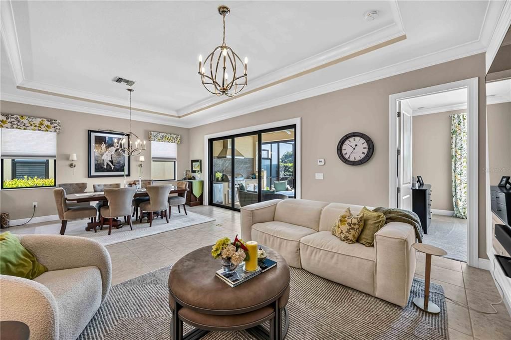 For Sale: $885,000 (3 beds, 3 baths, 2386 Square Feet)