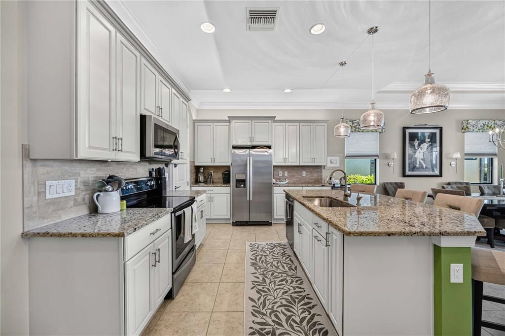 For Sale: $885,000 (3 beds, 3 baths, 2386 Square Feet)