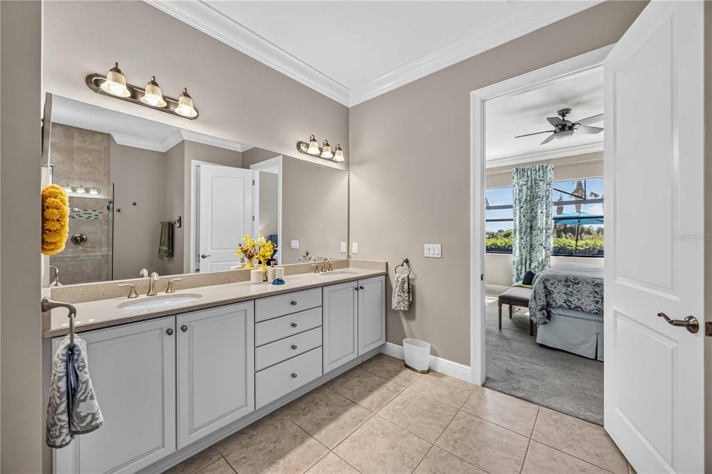 For Sale: $885,000 (3 beds, 3 baths, 2386 Square Feet)