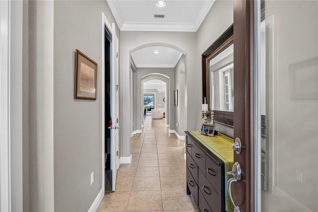 For Sale: $885,000 (3 beds, 3 baths, 2386 Square Feet)