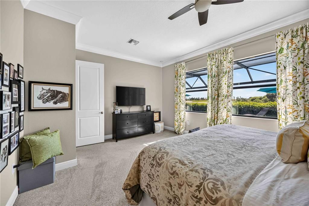 For Sale: $885,000 (3 beds, 3 baths, 2386 Square Feet)