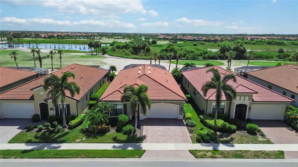 For Sale: $885,000 (3 beds, 3 baths, 2386 Square Feet)