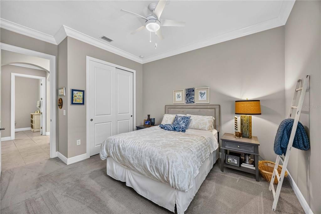 For Sale: $885,000 (3 beds, 3 baths, 2386 Square Feet)