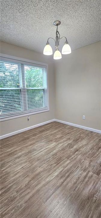 For Rent: $1,400 (1 beds, 1 baths, 674 Square Feet)