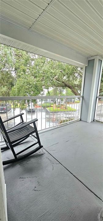 For Rent: $1,400 (1 beds, 1 baths, 674 Square Feet)
