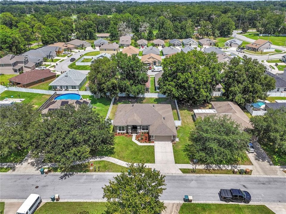 For Sale: $392,500 (4 beds, 2 baths, 2374 Square Feet)