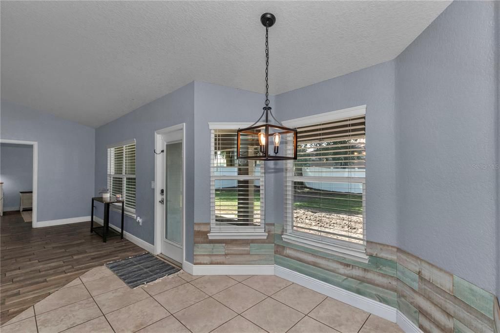 For Sale: $392,500 (4 beds, 2 baths, 2374 Square Feet)