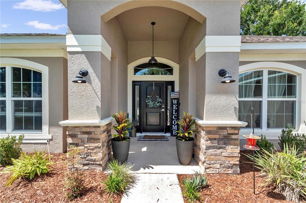 For Sale: $392,500 (4 beds, 2 baths, 2374 Square Feet)