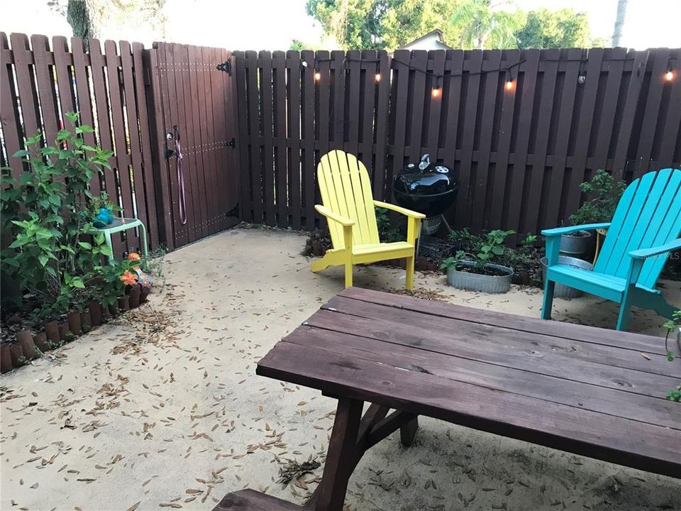 For Rent: $1,800 (2 beds, 2 baths, 1380 Square Feet)