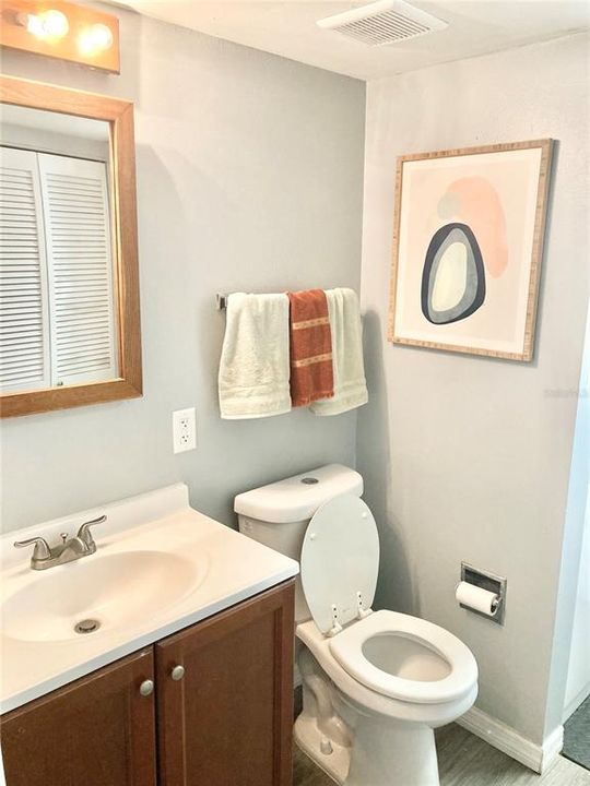 For Rent: $1,800 (2 beds, 2 baths, 1380 Square Feet)