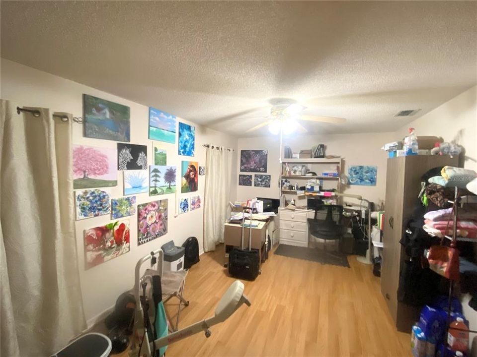 For Sale: $249,900 (2 beds, 2 baths, 1249 Square Feet)