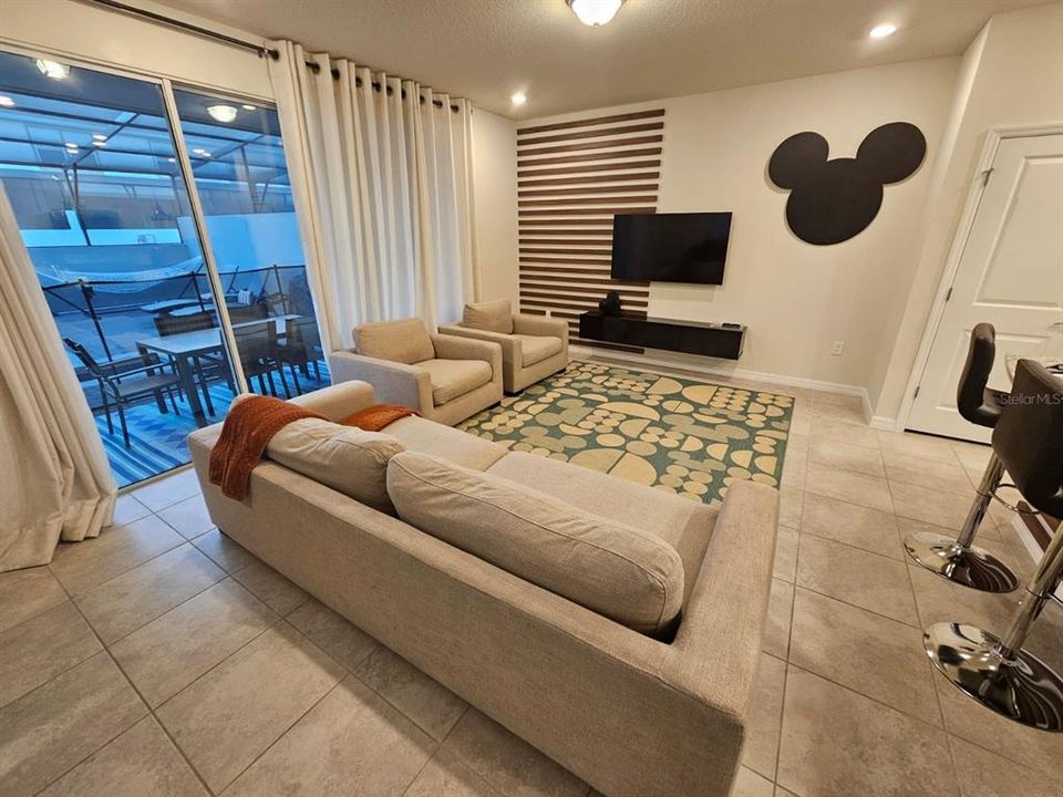 В аренду: $3,300 (5 спален, 4 ванн, 2283 Квадратных фут)
