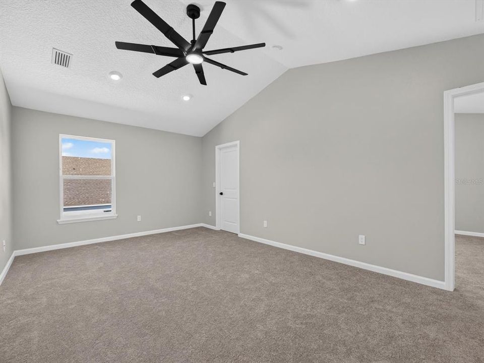 Active With Contract: $550,000 (4 beds, 2 baths, 2321 Square Feet)