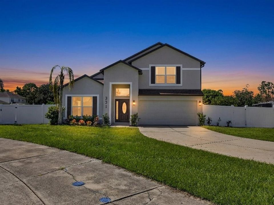 Active With Contract: $550,000 (4 beds, 2 baths, 2321 Square Feet)