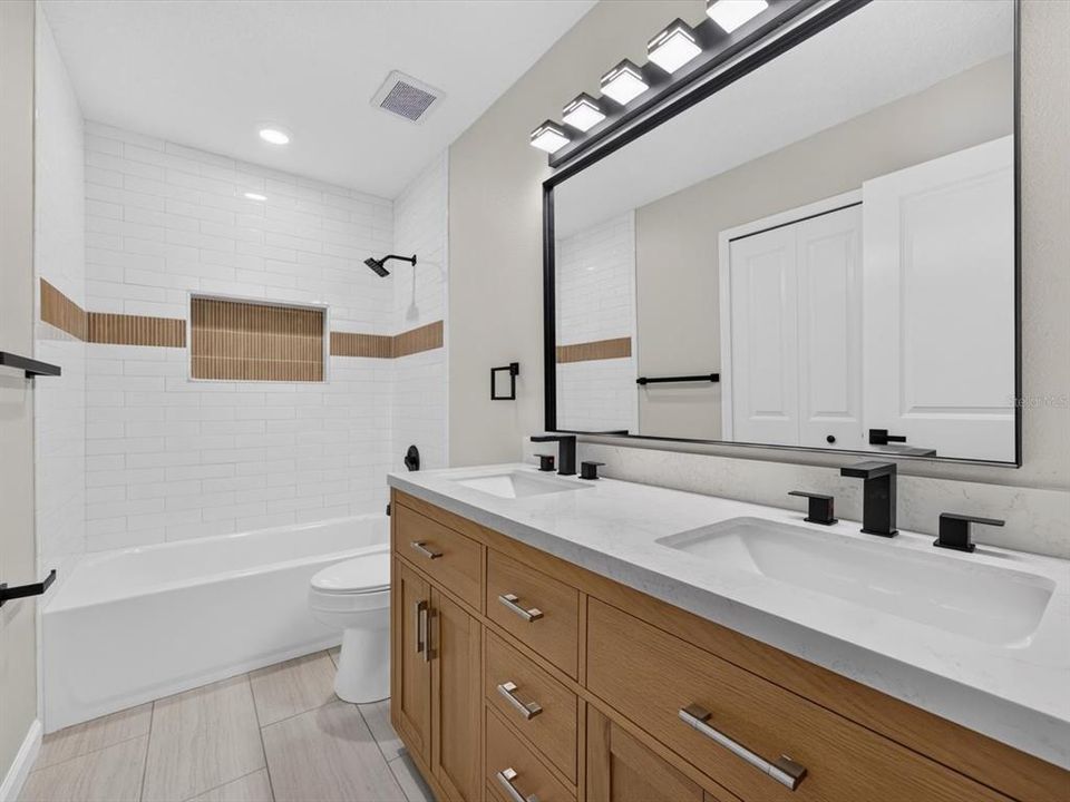 Active With Contract: $550,000 (4 beds, 2 baths, 2321 Square Feet)