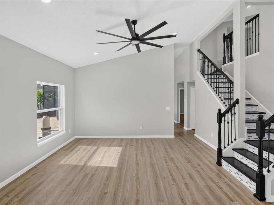 Active With Contract: $550,000 (4 beds, 2 baths, 2321 Square Feet)