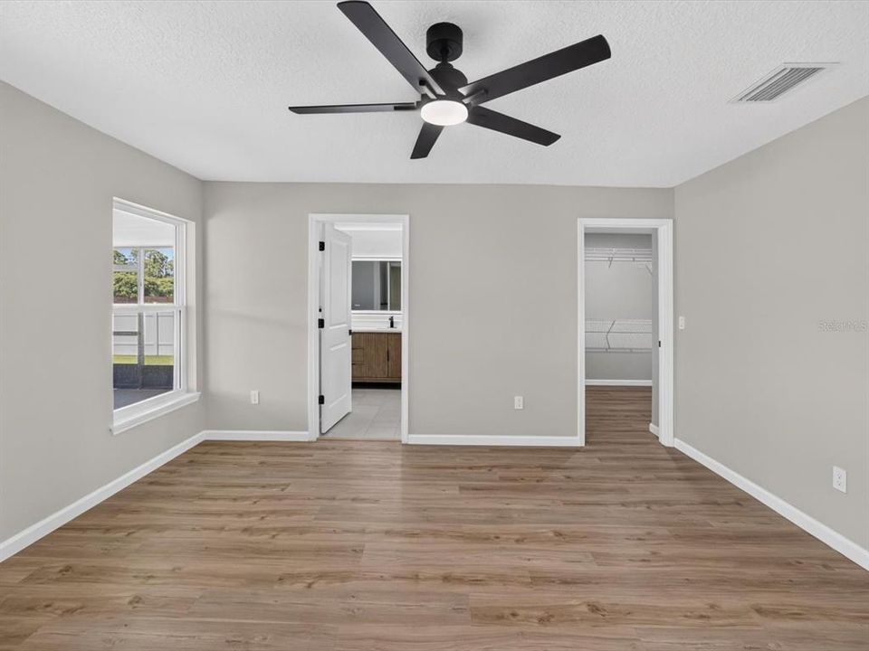 Active With Contract: $550,000 (4 beds, 2 baths, 2321 Square Feet)
