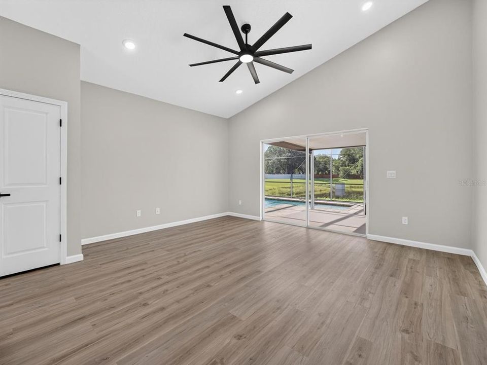 Active With Contract: $550,000 (4 beds, 2 baths, 2321 Square Feet)