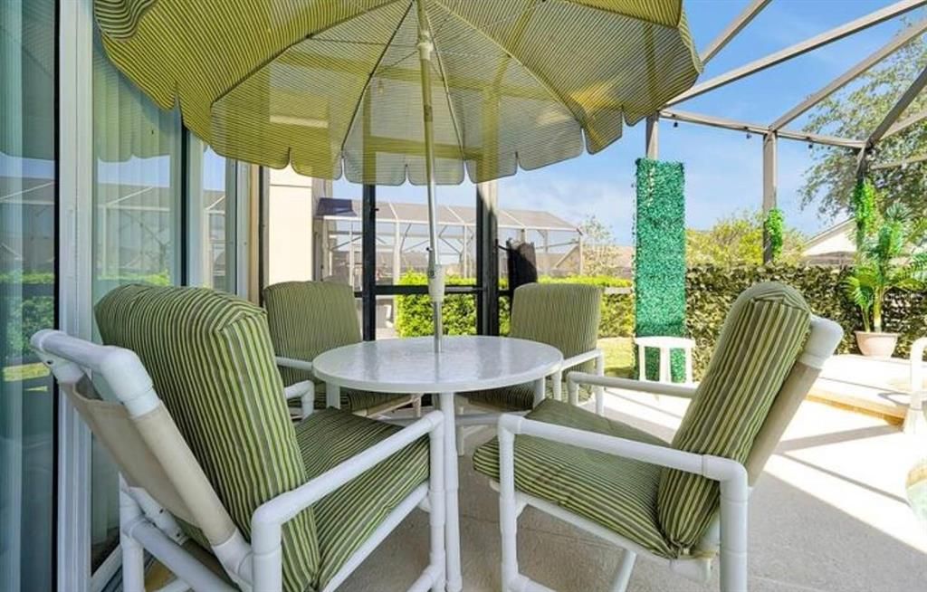 For Sale: $439,900 (5 beds, 3 baths, 2345 Square Feet)