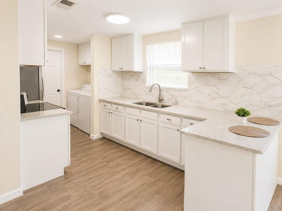 For Sale: $219,900 (3 beds, 2 baths, 1278 Square Feet)
