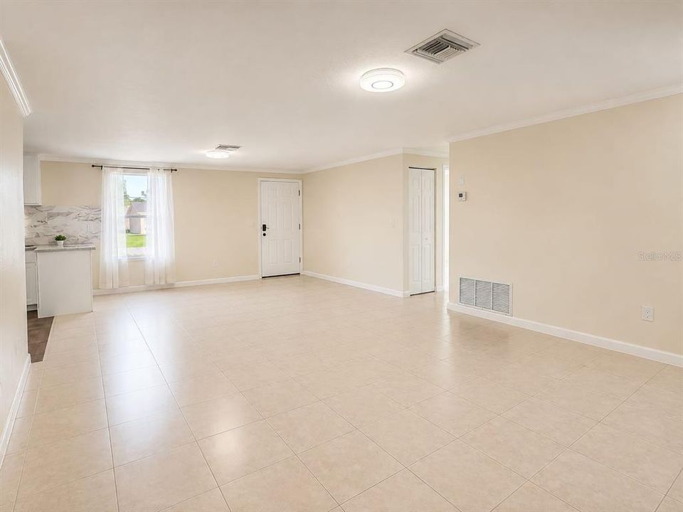 For Sale: $219,900 (3 beds, 2 baths, 1278 Square Feet)